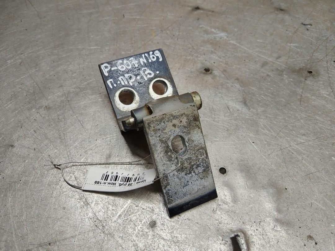 Петля двери передней правой E51F61 Peugeot 607 купить