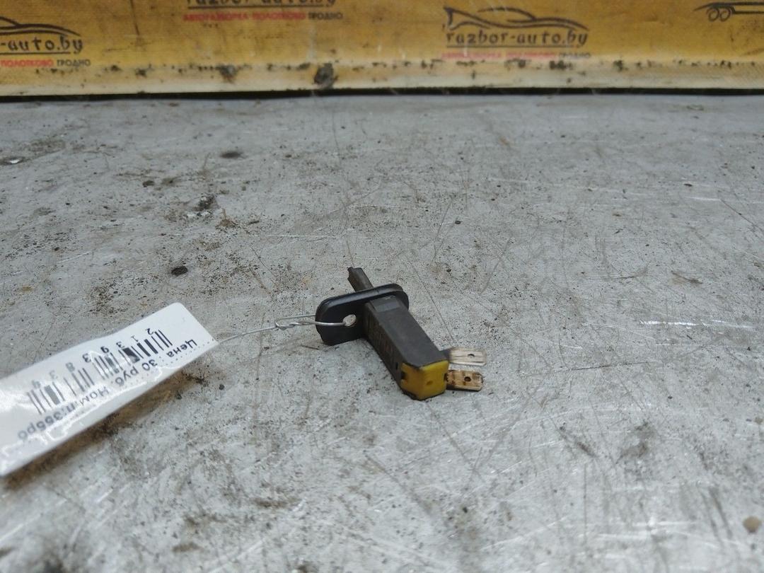 Выключатель концевой (концевик) MC6IXQ Audi 100 купить с доставкой