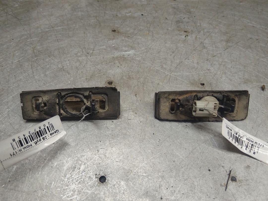 Подсветка номера 74RX57 Toyota Avensis Verso купить