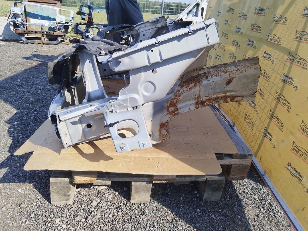 Передняя панель крепления облицовки (телевизор) G0PHCD Volvo V70 купить с доставкой