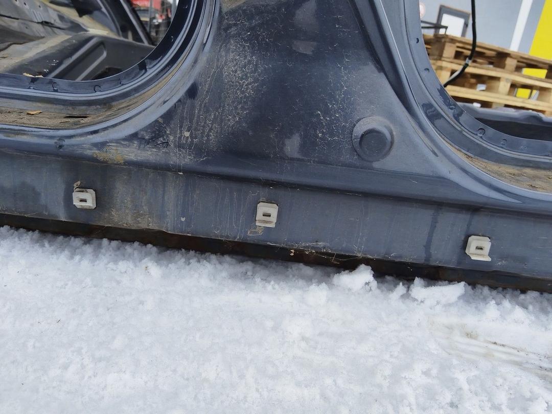 Стойка кузовная центральная правая 8Q203Z Honda Accord купить