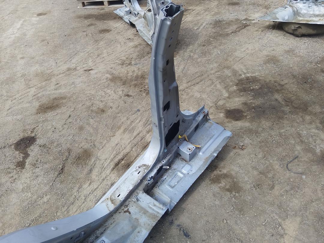 Стойка кузовная центральная левая 5S1088 Hyundai Getz купить с доставкой