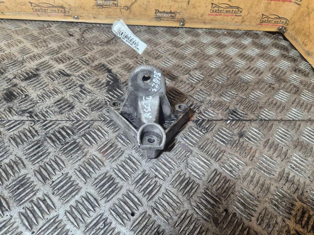 Кронштейн КПП K36L76 Renault Scenic