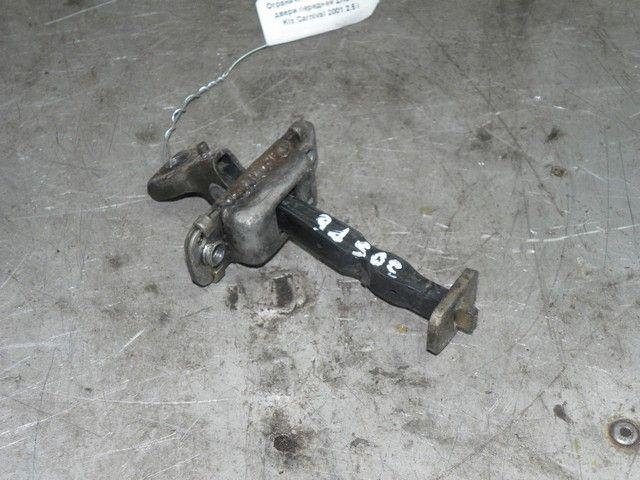 Ограничитель открывания двери передней ZK06M9 Kia Carnival