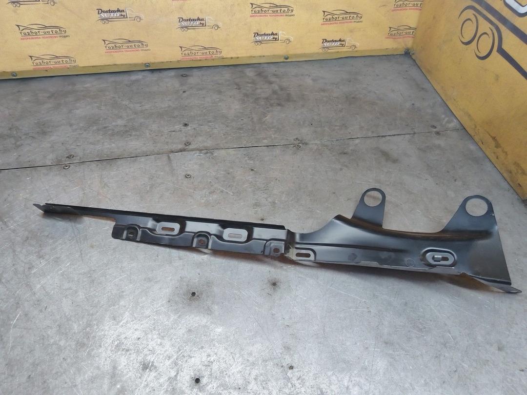 Кронштейн U8PQD2 Volkswagen Passat undefined