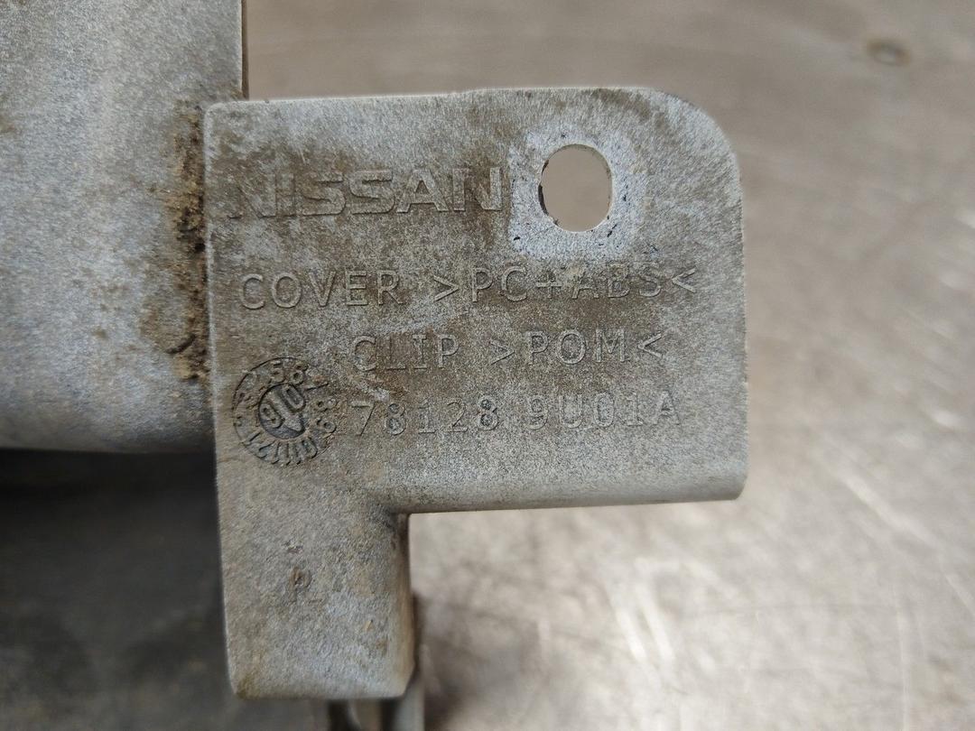 Накладка под фонарь правый 8GZWIP Nissan Note - Фото 4