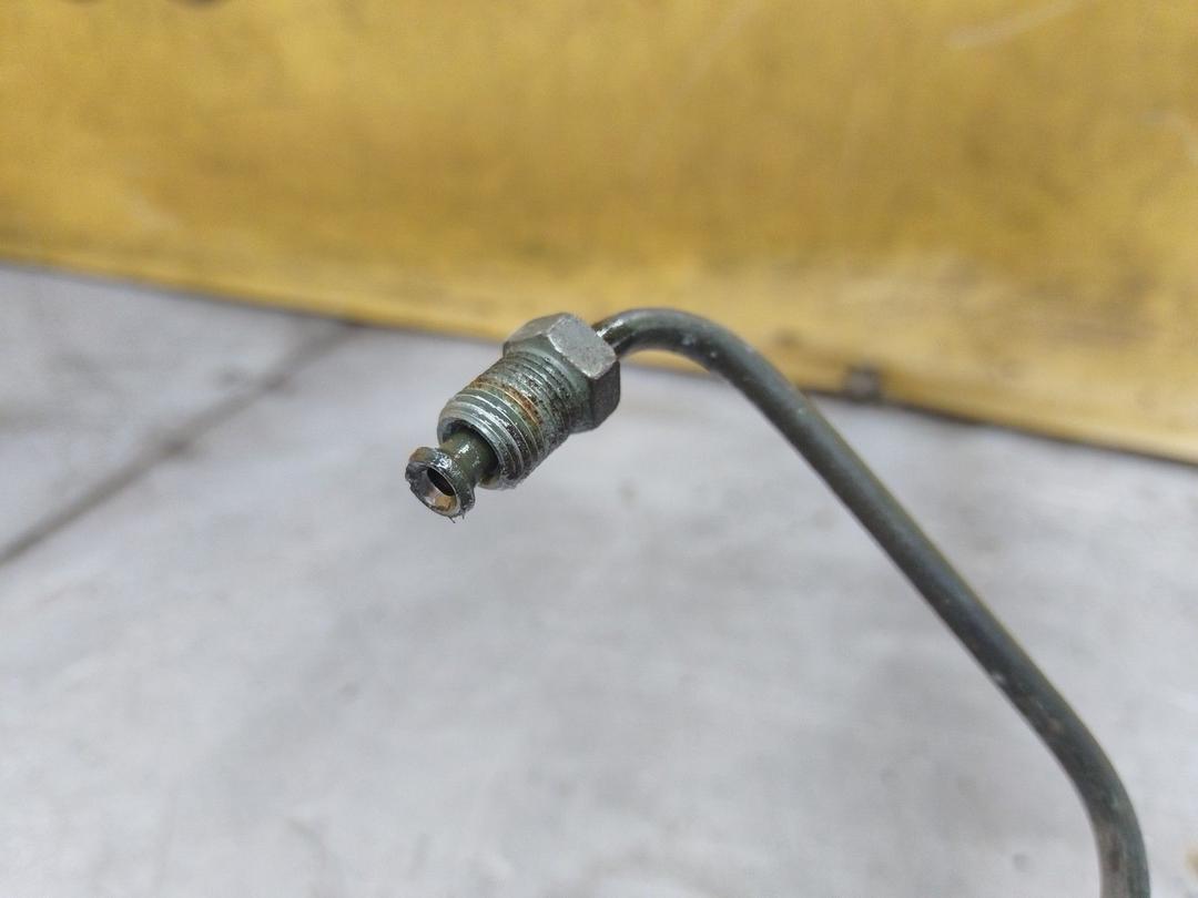 Трубка сцепления Q29FLE Hyundai Trajet купить в магазине запчастей бу