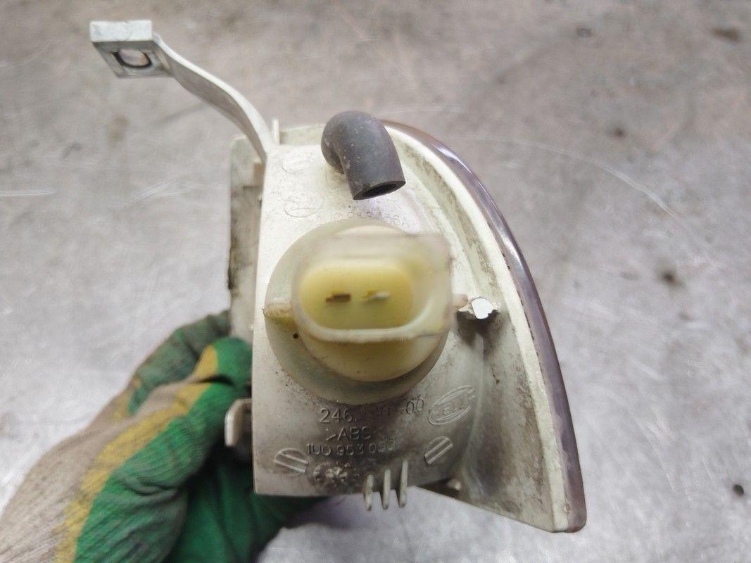 Поворотник правый EXXUJQ Skoda Octavia купить в магазине запчастей бу