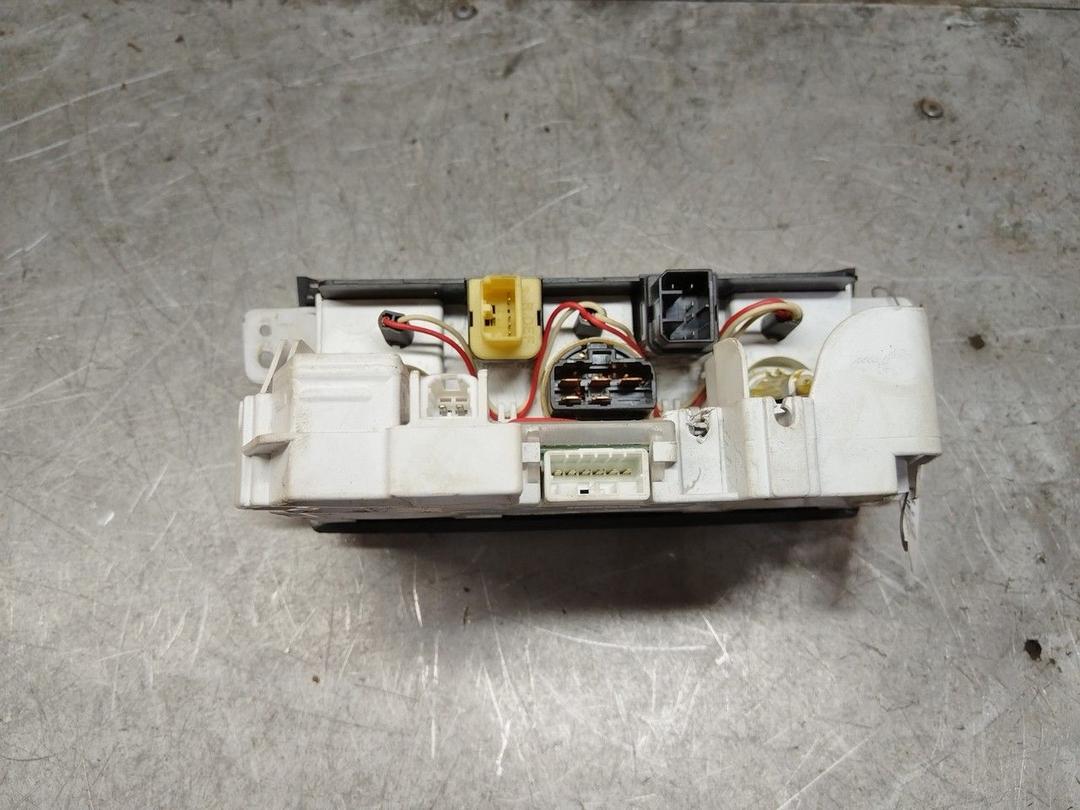 Блок управления печки/климат-контроля Z860CE Mazda Premacy - Фото 4