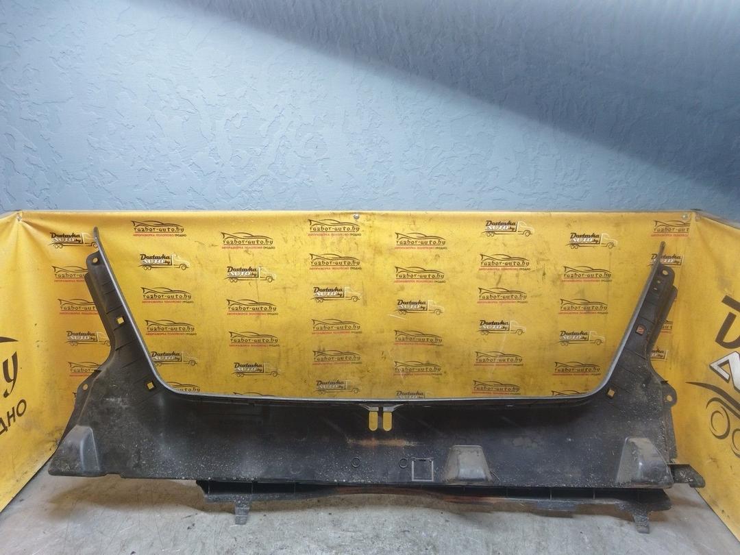 Накладка замка багажника S2AJNM Mercedes C W202 undefined