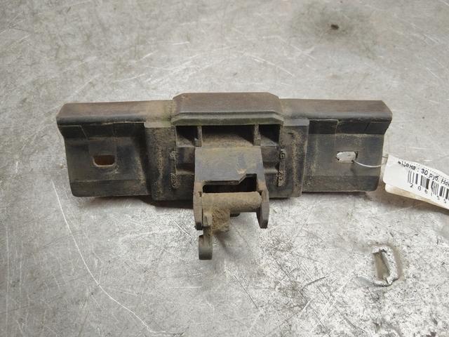 Кнопка открытия багажника XIR7D1 Volkswagen Jetta купить в магазине запчастей бу