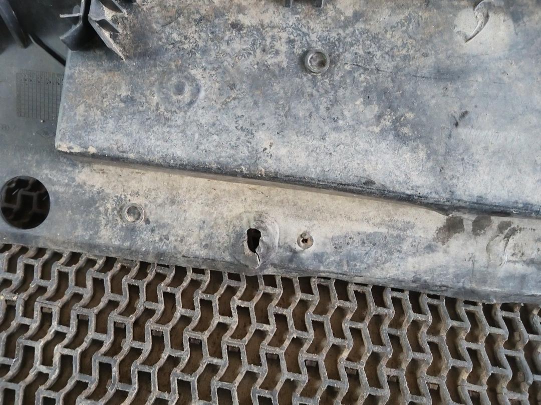 Защита бампера переднего VE2G7S Renault Laguna купить на авторазборке