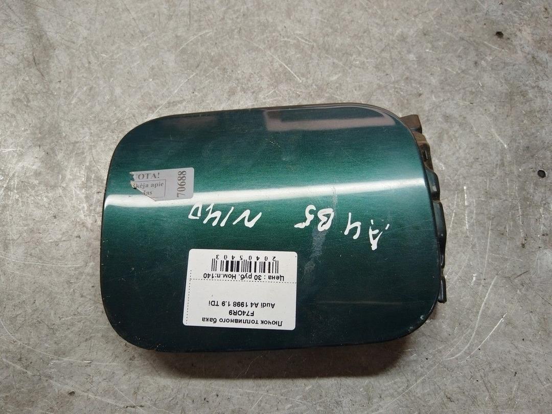 Лючок топливного бака F74OR9 Audi A4