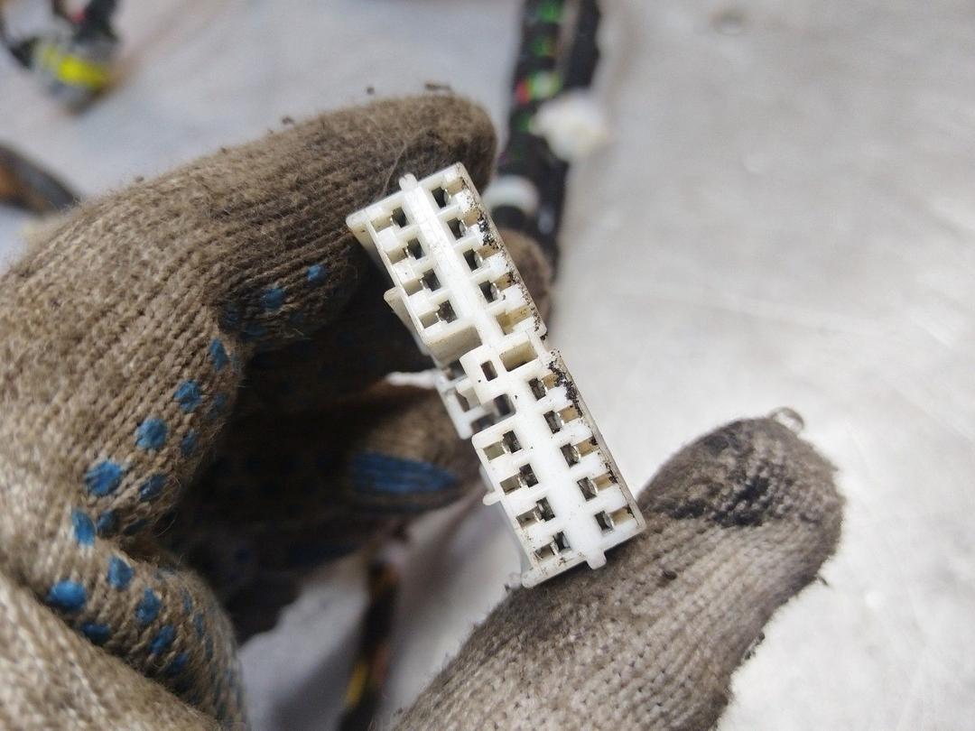 Проводка двери передней левой FD40S2 Mitsubishi Space Star - Фото 2