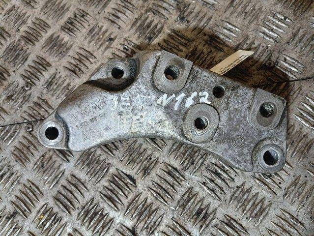 Кронштейн КПП M606BR Seat Altea