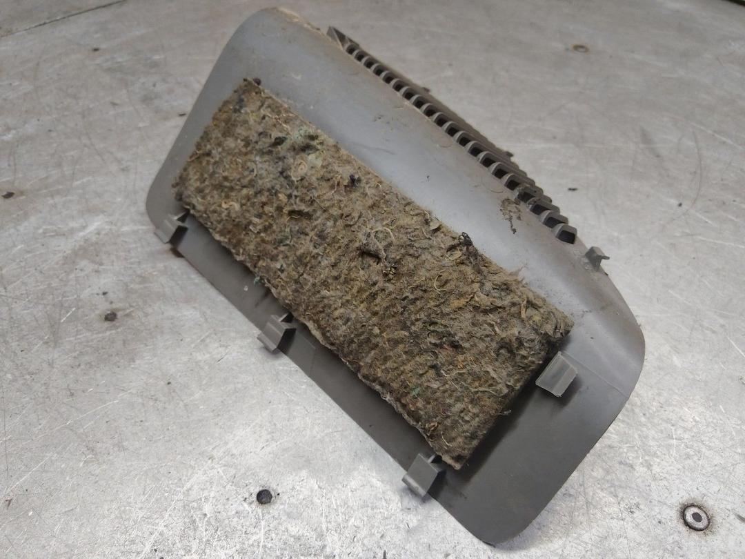 Обшивка багажника Q48JOH Renault Laguna купить