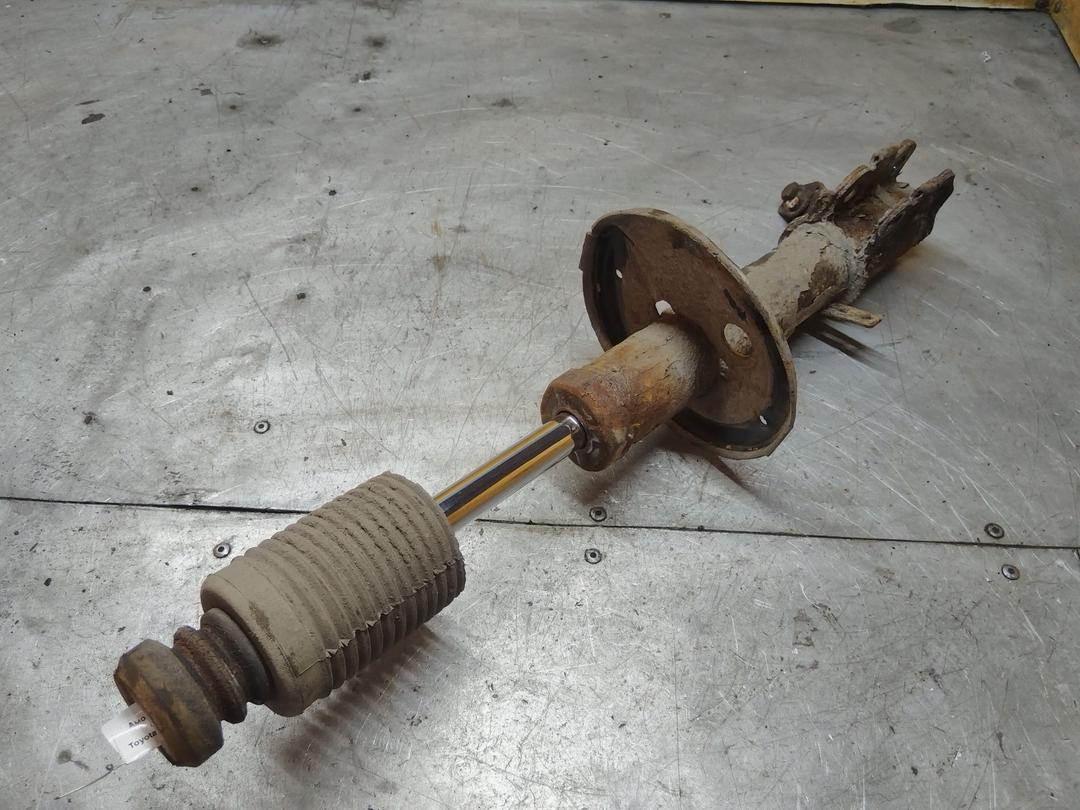 Амортизатор передний правый PFZFQ1 Toyota Corolla