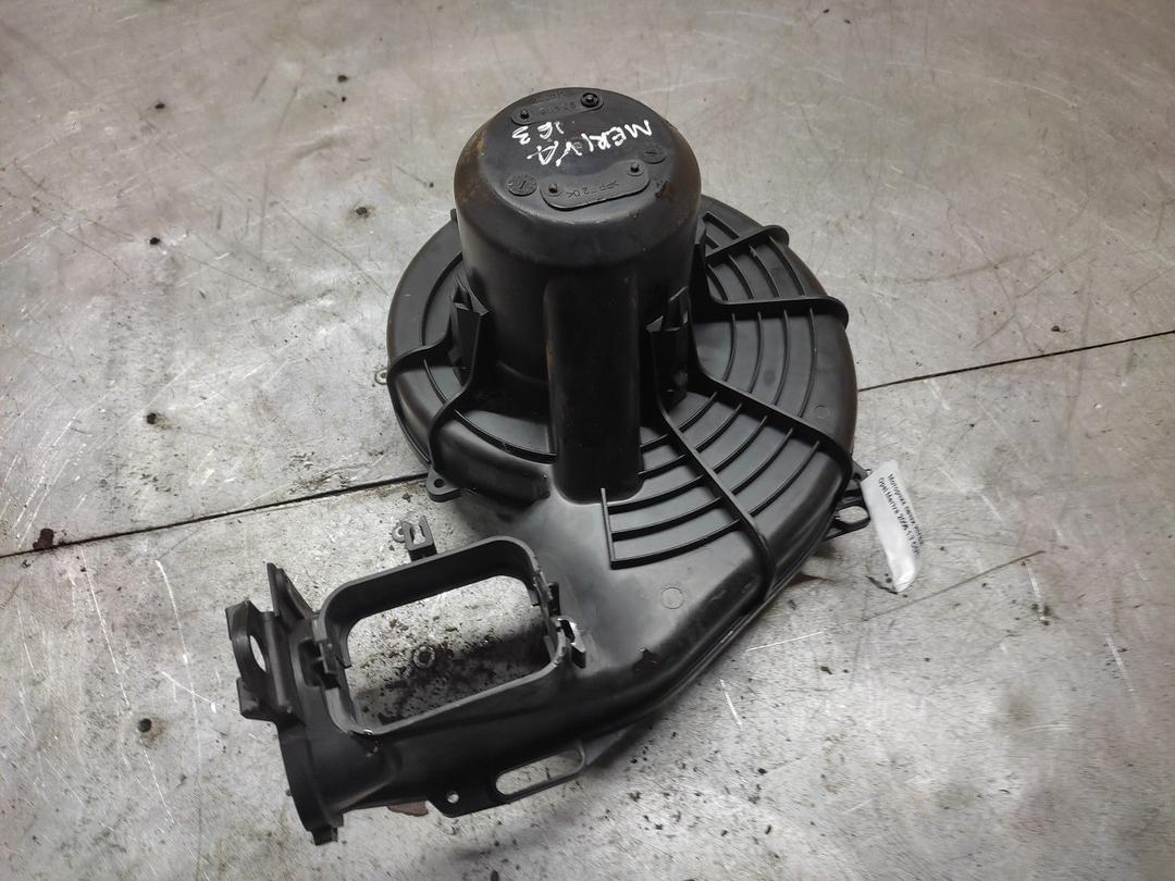 Моторчик печки HIY8JI Opel Meriva