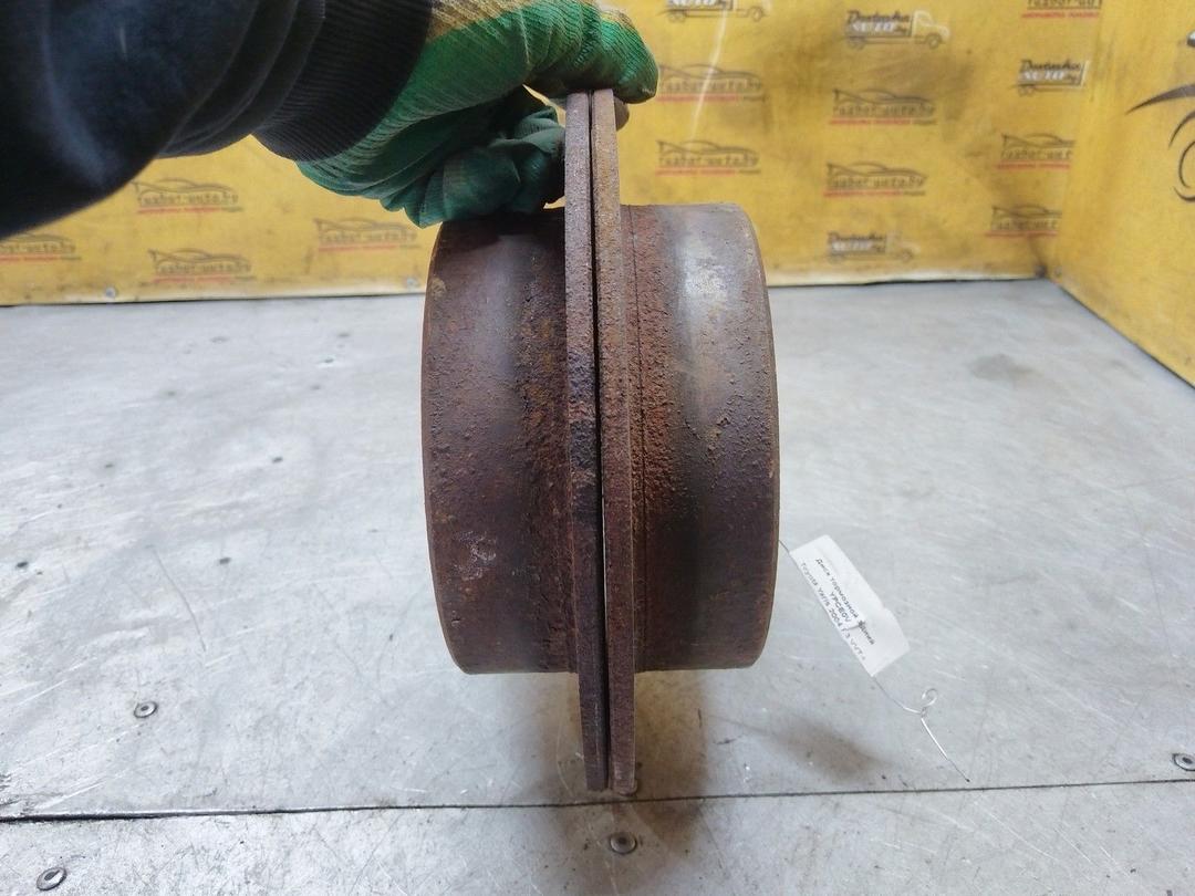 Диск тормозной задний YPCE0V Toyota Yaris купить на авторазборке