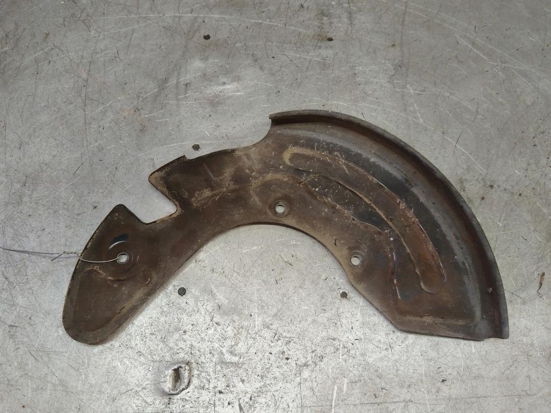 Кожух защитный тормозного диска GKLSKV Volkswagen Passat купить