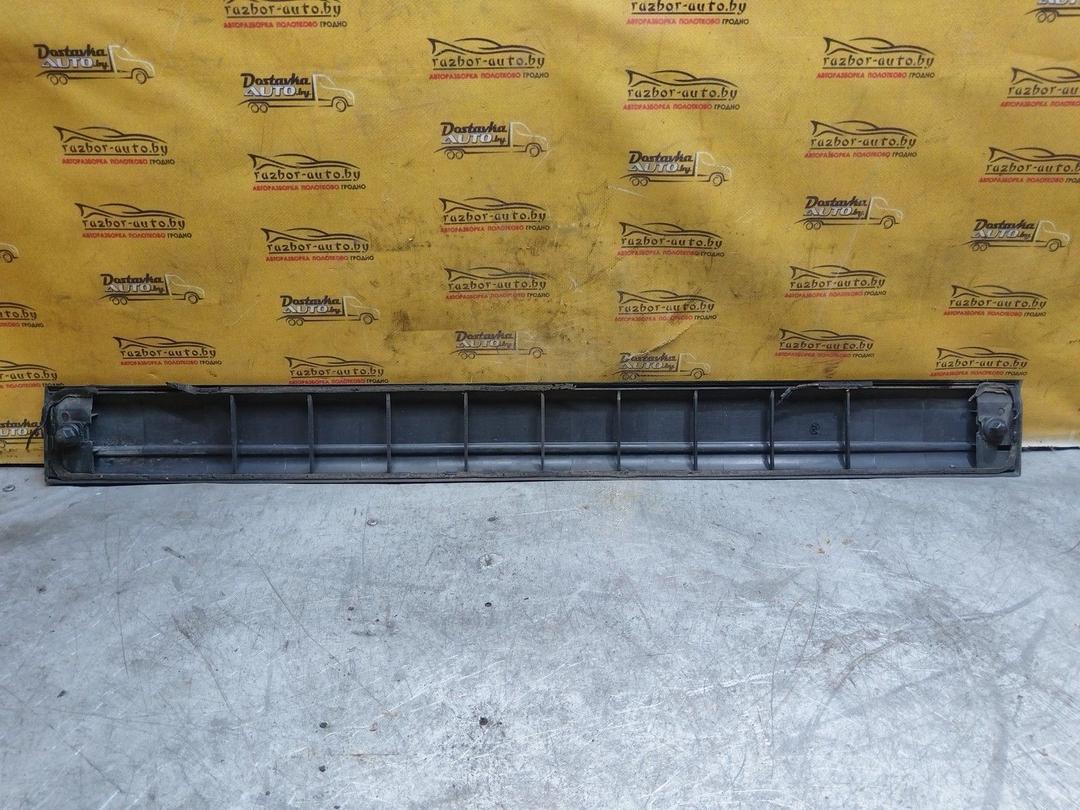 Молдинг двери передней правой 7MC1CW Audi 100 купить