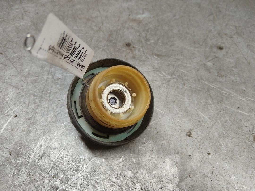 Крышка топливного бака HWU68B Hyundai Lantra - Фото 2