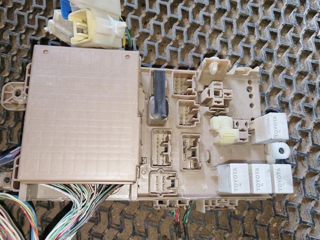 Проводка салона 2F7Q5E Toyota Corolla undefined
