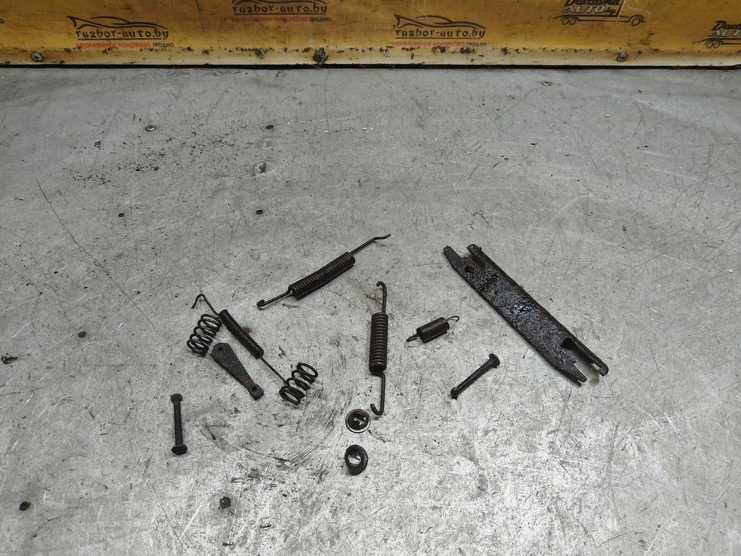 Механизм развода задних тормозных колодок правый 1TQIII Skoda Fabia купить