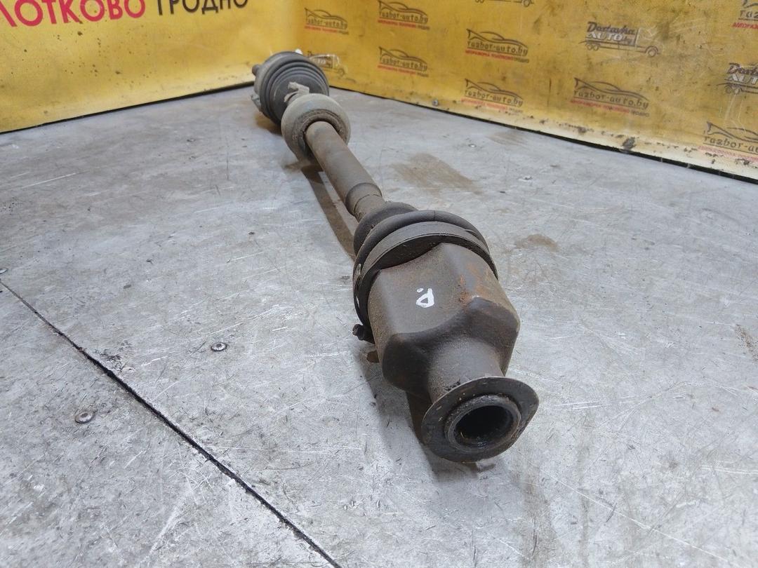 Полуось передняя правая (приводной вал, ШРУС) EB01T0 Renault Laguna купить в магазине запчастей бу