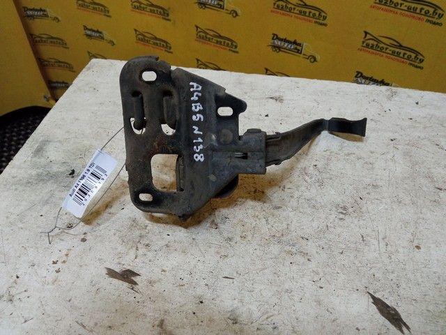 Крюк капота HP1S29 Audi A4 купить