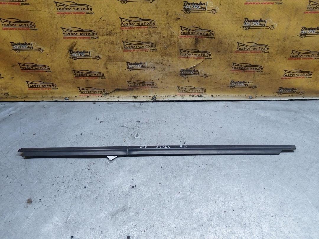 Молдинг стекла двери передней левой наружный S3GLDS Citroen C3