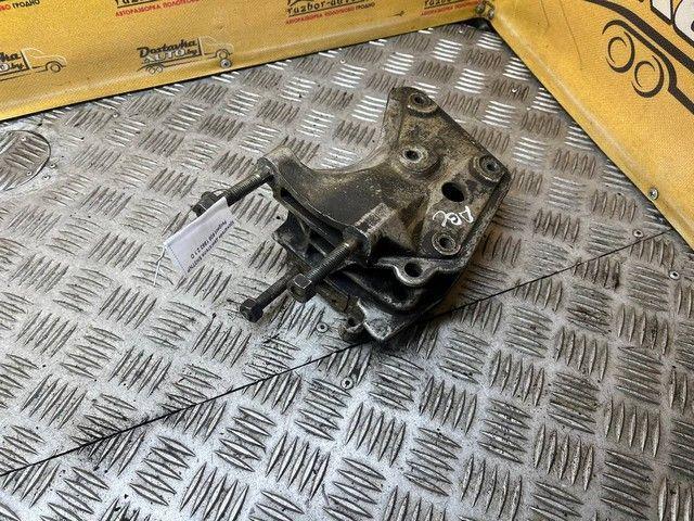Кронштейн двигателя 5H3TNP Peugeot 605