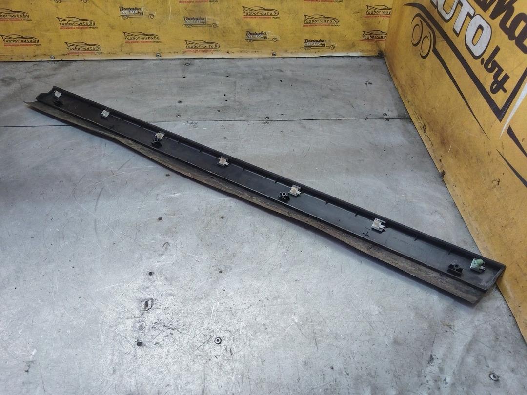 Молдинг двери передней левой 2TMYX5 Volkswagen Passat - Фото 2