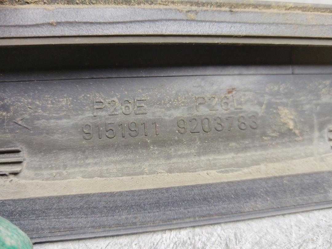 Молдинг двери передней левой ZSB6ZF Volvo V70 купить с доставкой