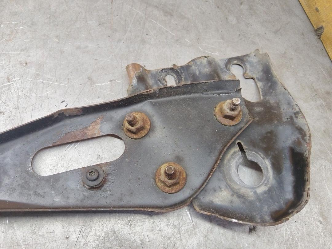 Кронштейн подрамника 9MMI9W Ford Fusion - Фото 10