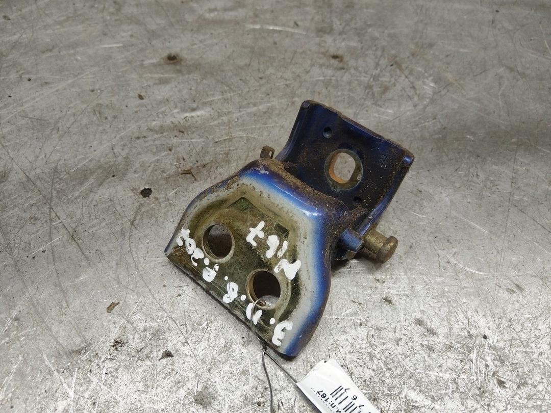 Петля двери задней правой 2J1Q2U Peugeot 307