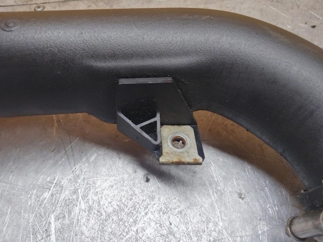 Патрубок интеркулера 25HAIC Ford Fusion купить на авторазборке