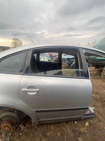 Уплотнитель двери задней правой X1H5Y7 Volkswagen Passat - Фото 1