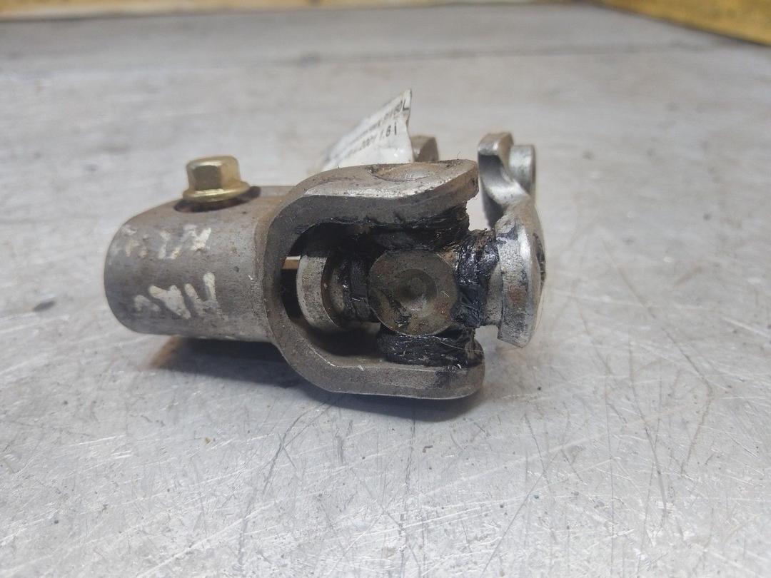 Рулевой карданчик 8W60LU Honda HR-V - Фото 2