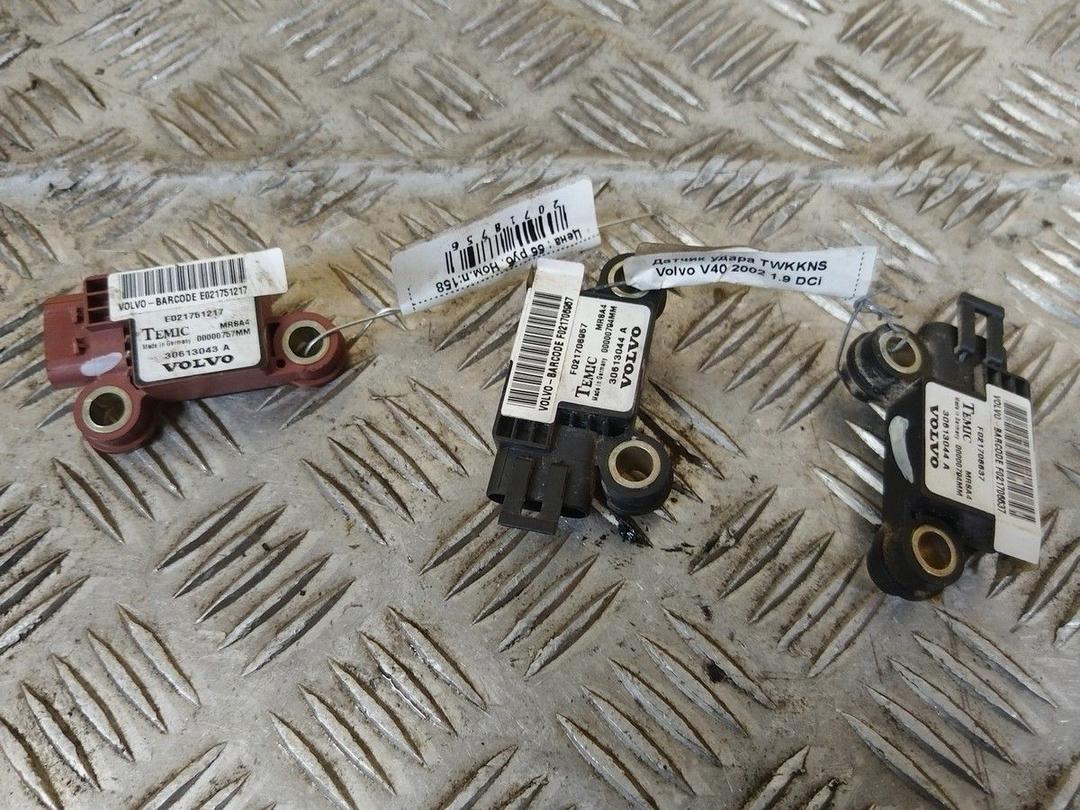 Датчик удара TWKKNS Volvo V40 - Фото 1
