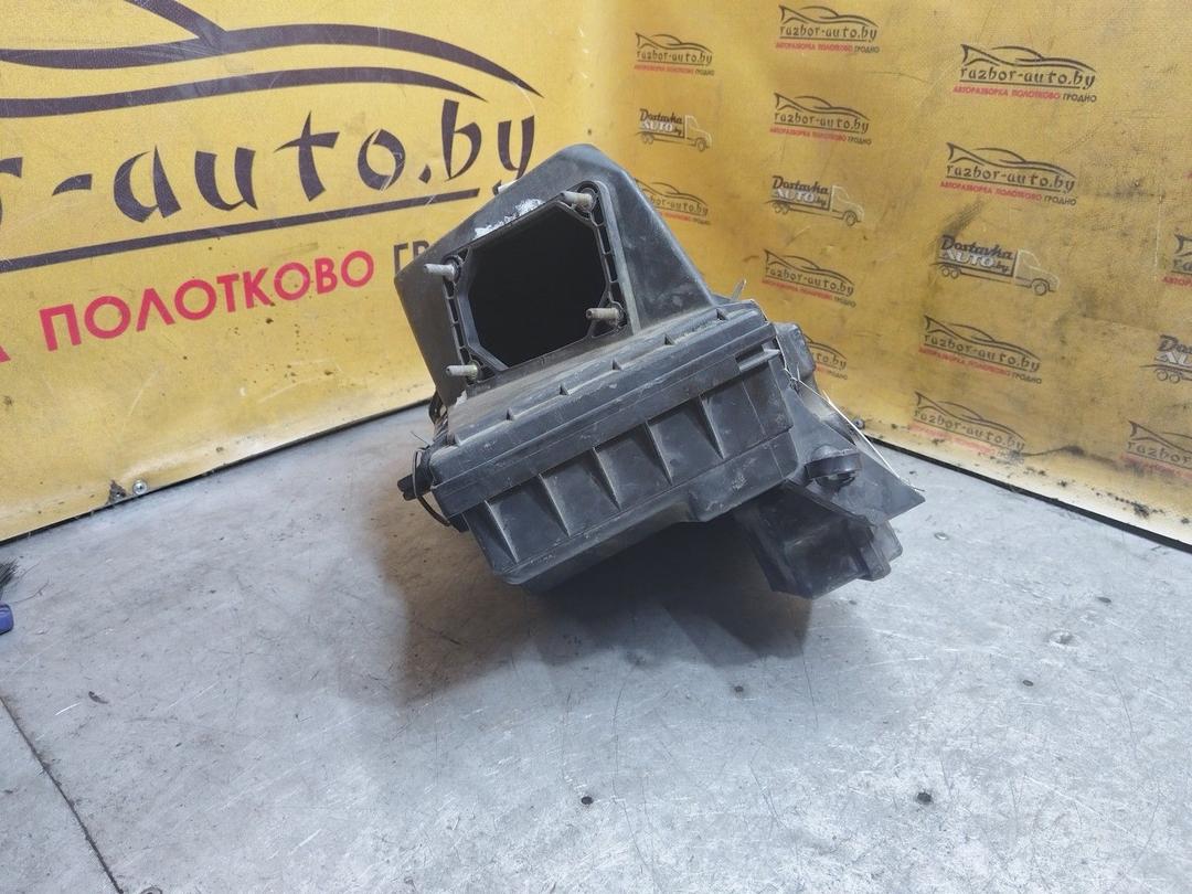 Корпус воздушного фильтра 3KR283 Mitsubishi Carisma купить на авторазборке