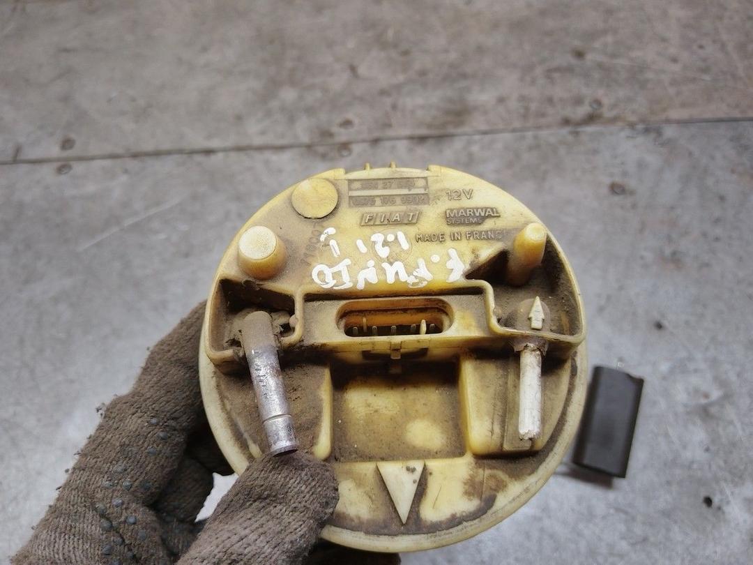 Колба в бак 7U7T0G Fiat Punto купить с доставкой