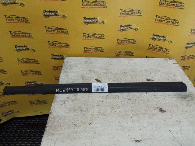 Молдинг стекла двери задней левой наружный NUAN06 Mercedes ML W163