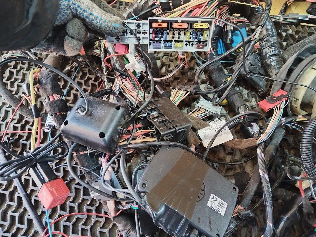 Проводка салона BS2QTT Renault Scenic купить в магазине запчастей бу