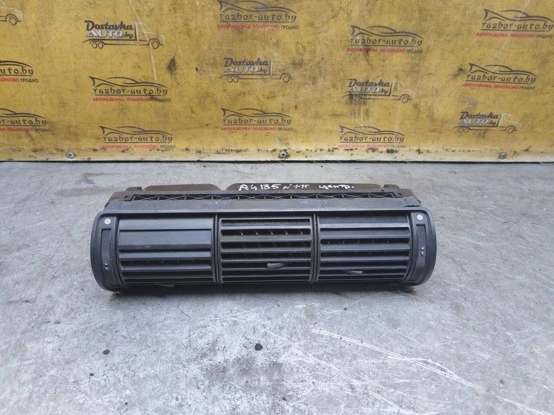 Дефлектор обдува салона 01O07R Audi A4