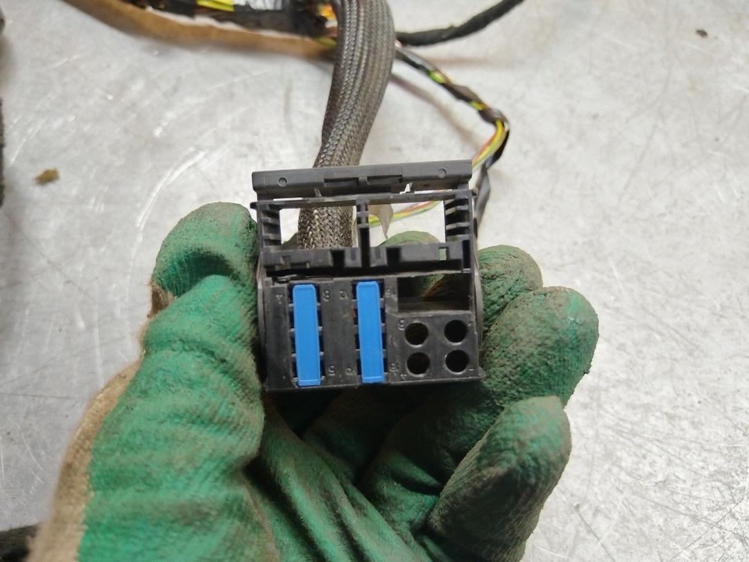 Проводка салона 8FQQD1 Citroen C4 undefined