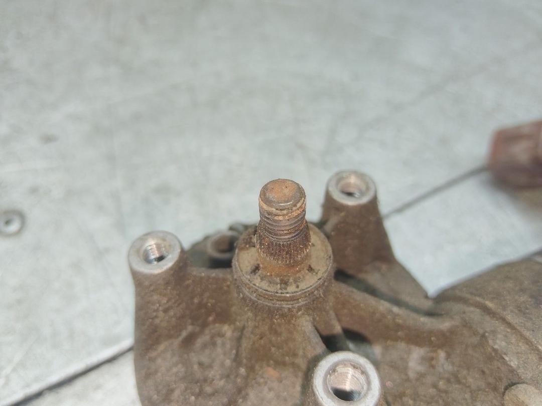 Моторчик передних стеклоочистителей (дворников) C1X2C3 Citroen Xsara Picasso купить