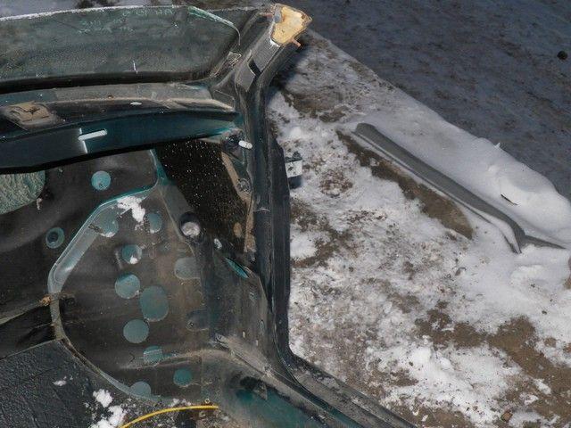 Стойка кузовная передняя правая GSRWVY Audi A4 купить в магазине запчастей бу