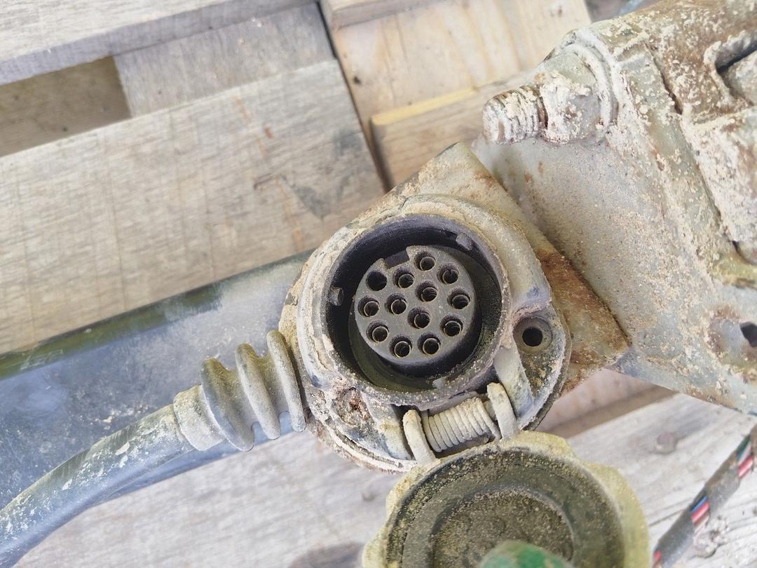 Прицепное устройство (фаркоп) K7YQRV Volkswagen Passat - Фото 9