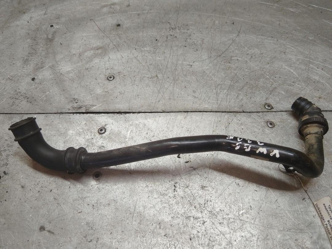 Трубка охлаждающей жидкости металлическая 9U8SQ3 Volkswagen Passat